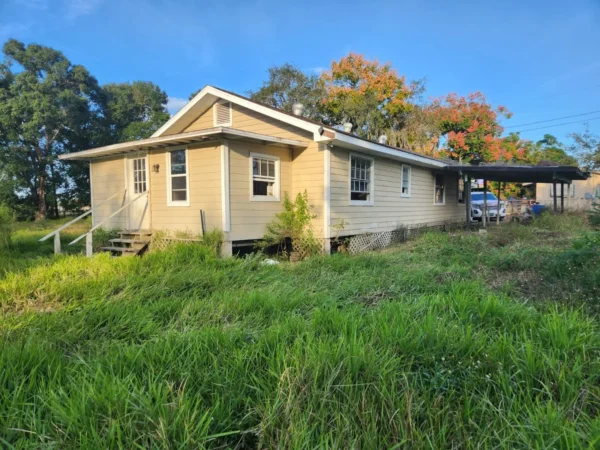 Frostproof, FL MOBILE HOME (0.86 ACRES )