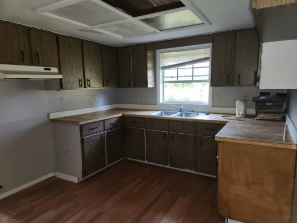 Frostproof, FL MOBILE HOME (0.86 ACRES )